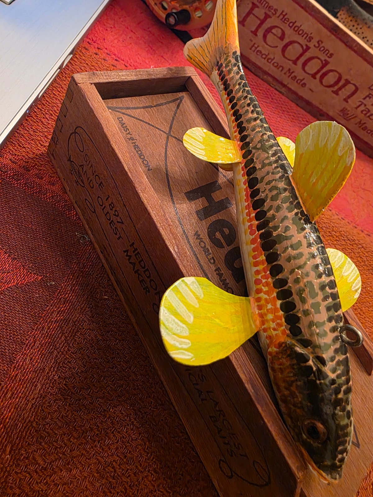 Huffman's hand carved FISH DECOY ICE SPEARING FISHING decoy MINNESOTA 7"