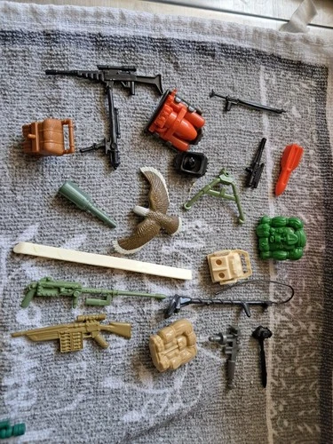 Hasbro GI Joe ARAH Vintage 1980s Weapons Accessories