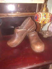 Dansko Professional Brown Floral Leather Clogs Women's Size 41 (USA 10)