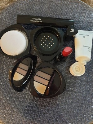 Dr Hauschka Beauty Set:Eye Brow-Palette Foundation-Powder- Mascara-Rouge