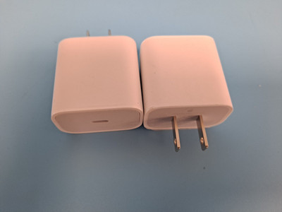 Lot 100 NEW bulk genuine Apple A2305 20W USB-C Power Adapter OEM Fast Chargers