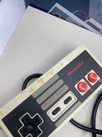 Nintendo NES Control Deck Console Boxed With All Accessories * FAST SHIPPING *