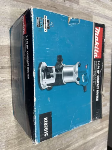 Makita RT0701C 1-1/4 HP variable speed Compact Router 120v