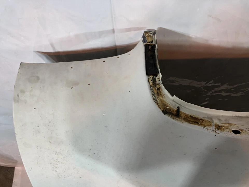 Оригинальный капот капота Mercedes-Benz 1973 280SE от оригинального производителя - Изображение 2 из 4