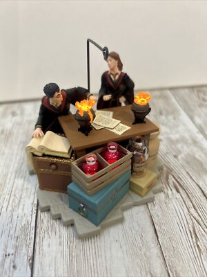 Hallmark Keepsakes Ornaments Harry Potter Cauldron Trouble 2007 Magic Series