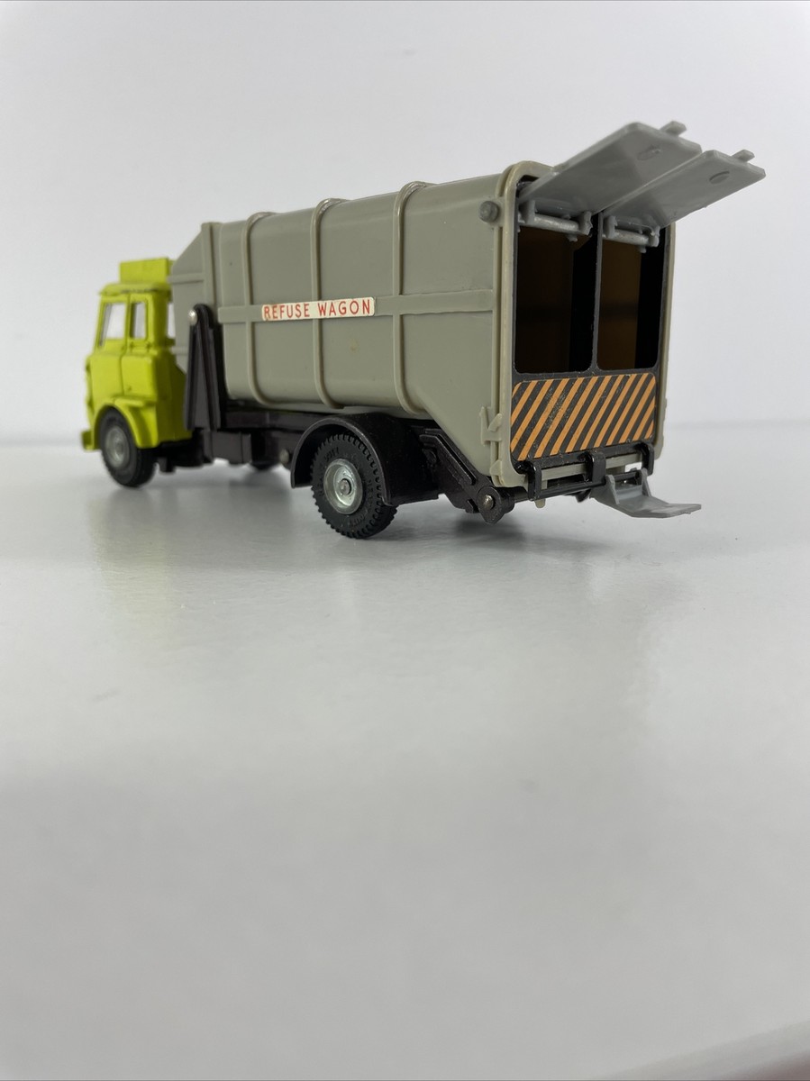 DINKY SUPERTOYS REFUSE WAGON - No. 978 - 1973 Bedford City Truck