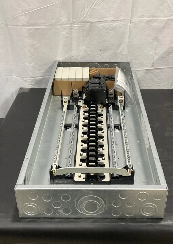 GE TM3220CCUAF7K 200A 32spaces 42circuits 240v 1ph load center enclosure NEW - Image 3 of 4