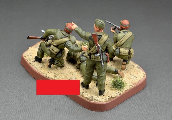 Hand Made Green 1/72 WWII Soviet Paratroopers 4 Soldiers Plastic