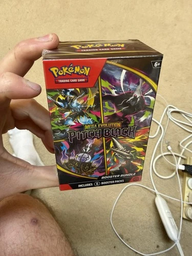 Pokémon Pokémon TCG Mega Evolution Pitch Black Booster Bundle Box (6 Packs)