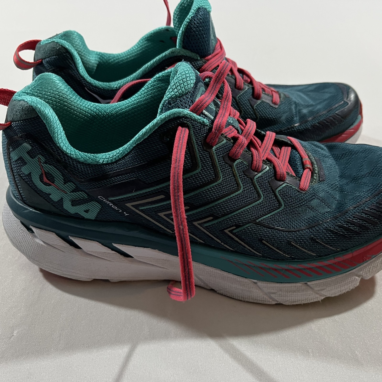 Hoka One Clifton 4 Womens Blue Coral Running Lace Gym Walking Shoes Sz 9.5 Wide thumbnail 2