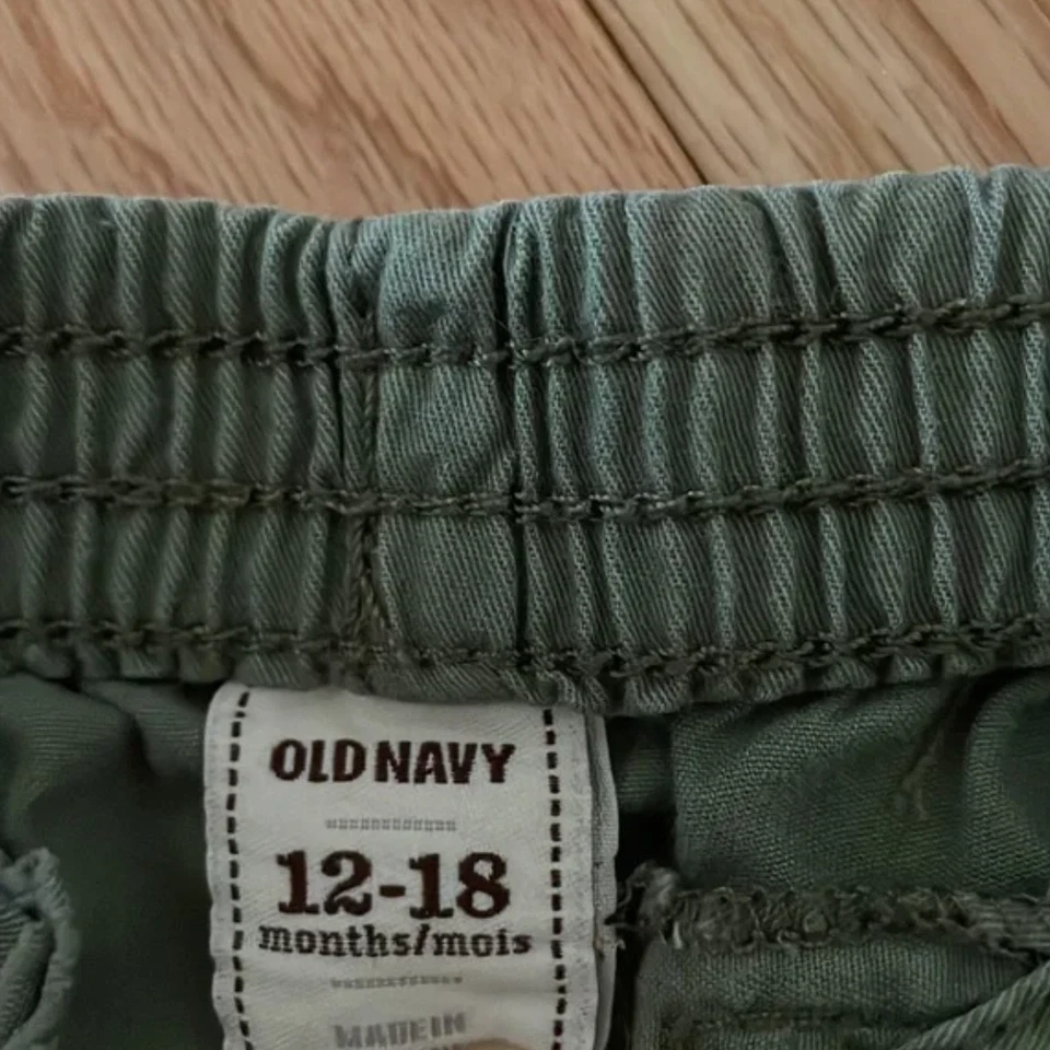 Шорты Old Navy для девочки 12-18 М оливково-зеленые 100% хлопок сафари на открытом воздухе - Изображение 3 из 4