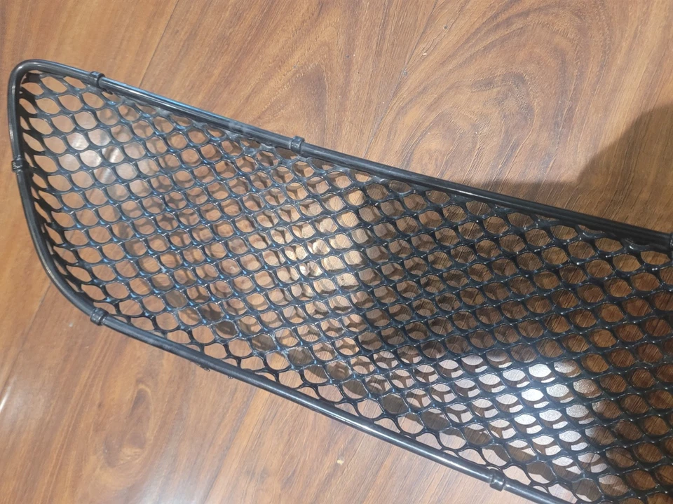 03-06 Mercedes W211 E320 E350 E55 AMG Sport parachoques delantero rejilla central de malla OEM Foto 4 de 4