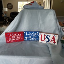Wooden Set Of 3 Patriotic Signs