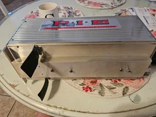 NEW SMITH MILLER POLISHED 14 INCH VAN BODY WITH NO HITCH