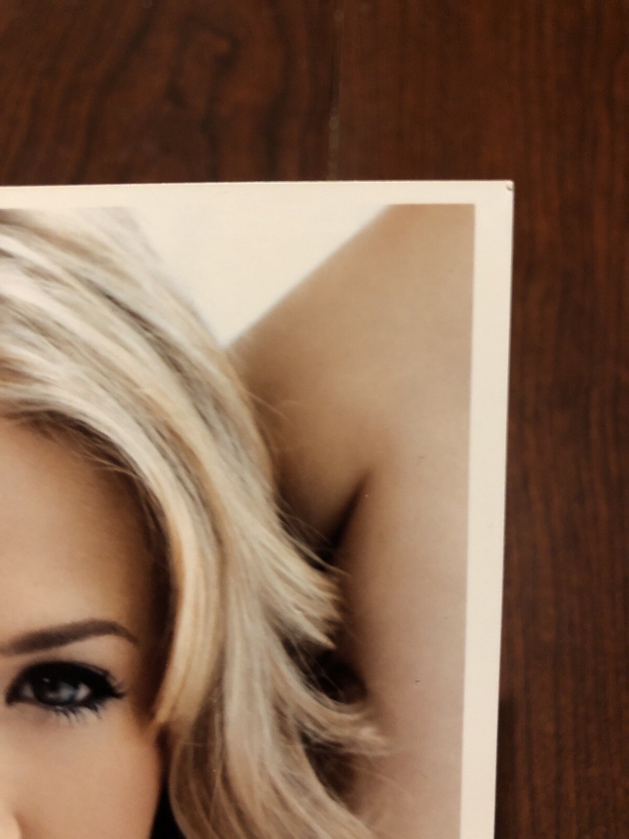 CARRIE UNDERWOOD Signed Autographed Photo | eBay