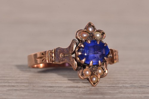 Georgian Doublet Ring with Seed Pearl in Rose Gold - Picture 5 of 9