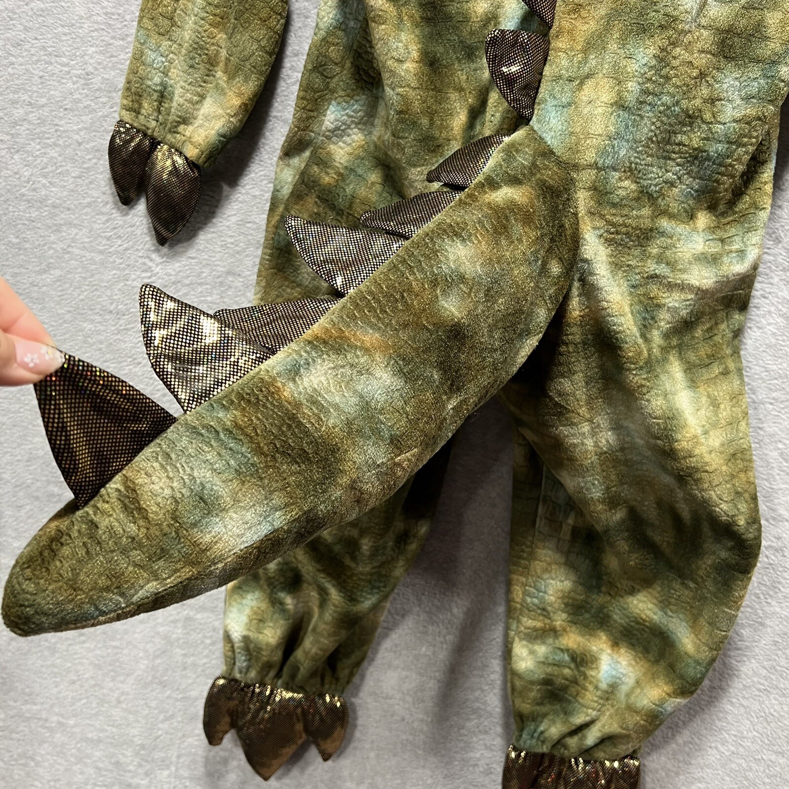 Princes Paradise Kids Sz S 6 Green and Gold T-Rex Dinosaur Dragon Costume