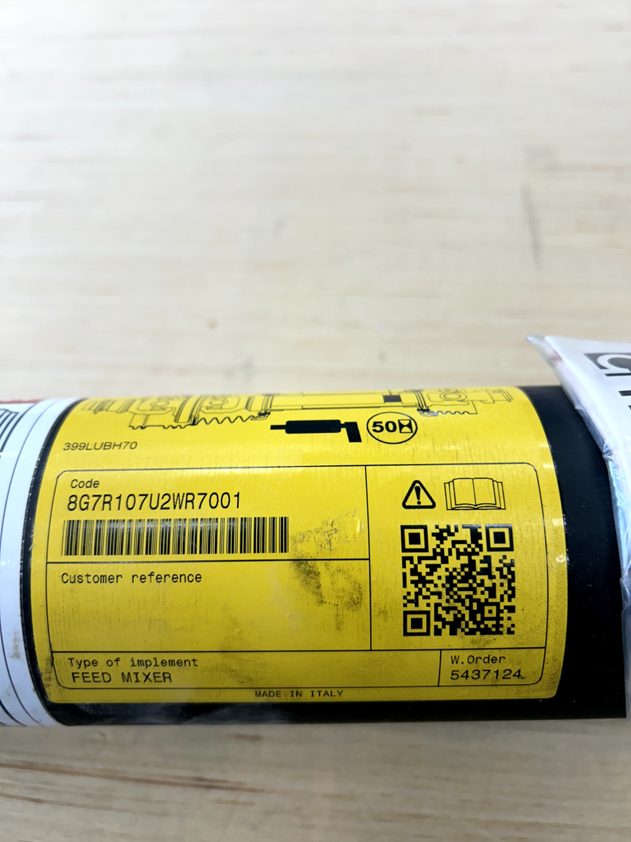 決まりました！値下げしました！トラクター　BONDIOLI & PAVESI製　ジョイント　現状品 Bondioli & Pavesi Equipment GearBox PTO Shaft Shield Cover Ujoint