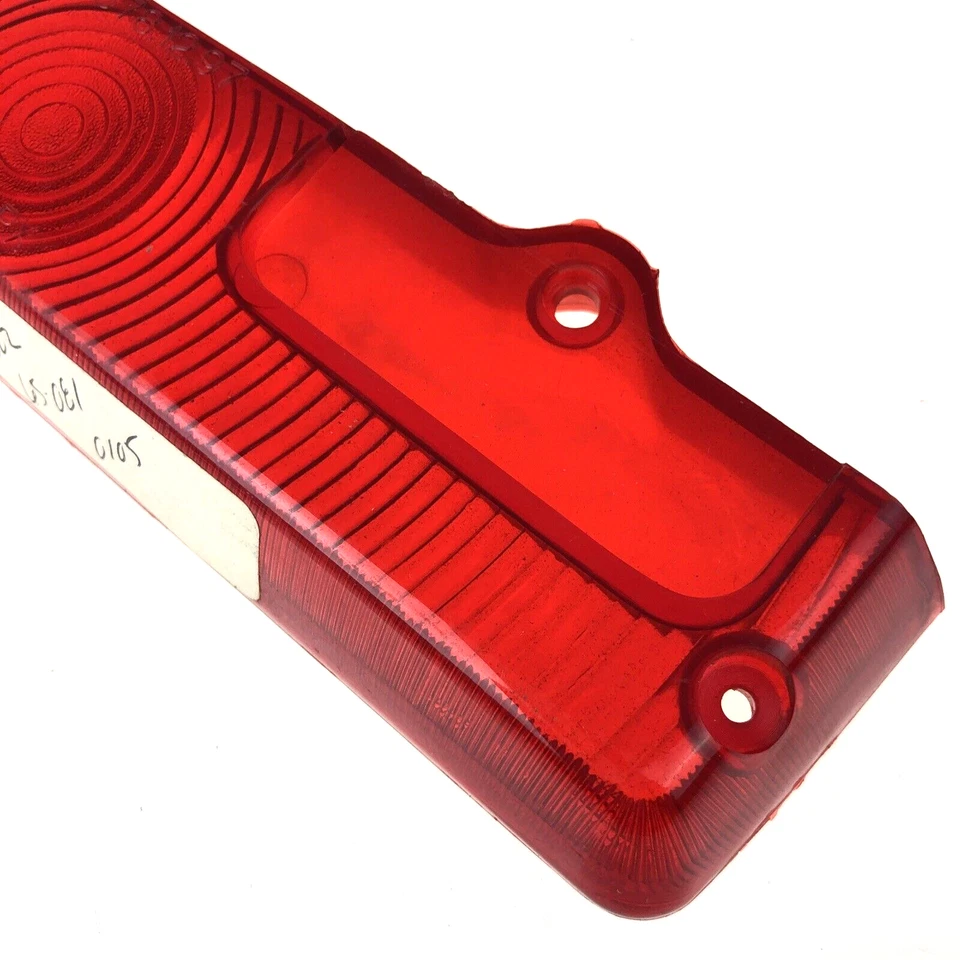 Alfa Romeo 105 Giulia Bertone Sprint GT/GTC/GTV rear lights lens - Image 4 of 4