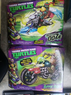 2012 Playmates TMNT Teenage Mutant Ninja Turtles • Sewer Cruiser