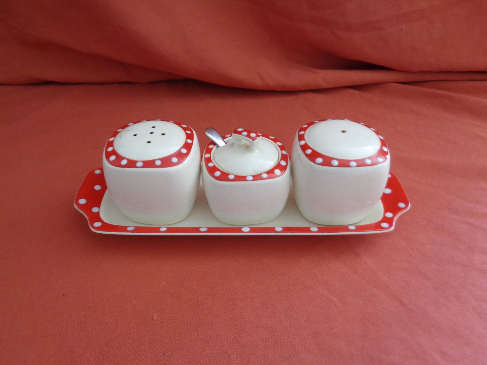 Midwinter Stylecraft RED DOMINO Cruet Set TRAY, SALT, PEPPER, MUSTARD