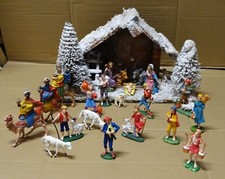 PRESEPE COMPLETO CAPANNA + STATUINE IN GOMMA EPOCA 1980  - 302-