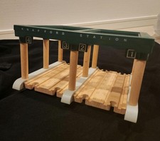 Wooden Rail Knapford Station Brio eba6e2