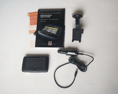 Medion GPS Navigationssystem GoPal E4440 (MD 98040) inkl. Zubehörpaket
