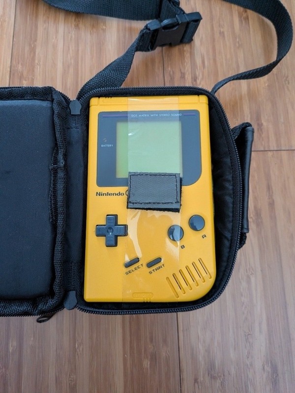 Vintage 1990s Nintendo Game Boy Handheld Console Yellow + Genuine Carry Case
