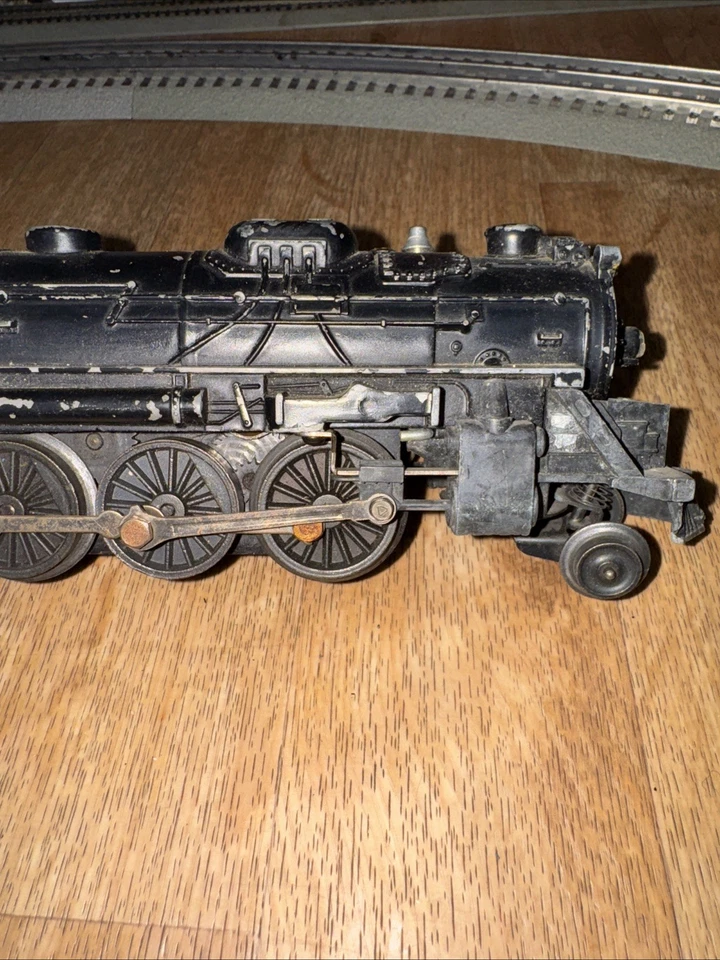 Vintage Lionel #2026 Gauge O/027  Steam Locomotive 2-6-2 with Whistle Tender - Image 2 of 4