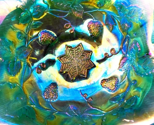 Fabulous Millersburg Carnival Glass Radium Grape Wreath Bowl In Green