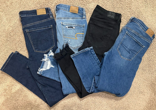 lot of 4 American Eagle size 6 short Jeans - Picture 1 of 9
