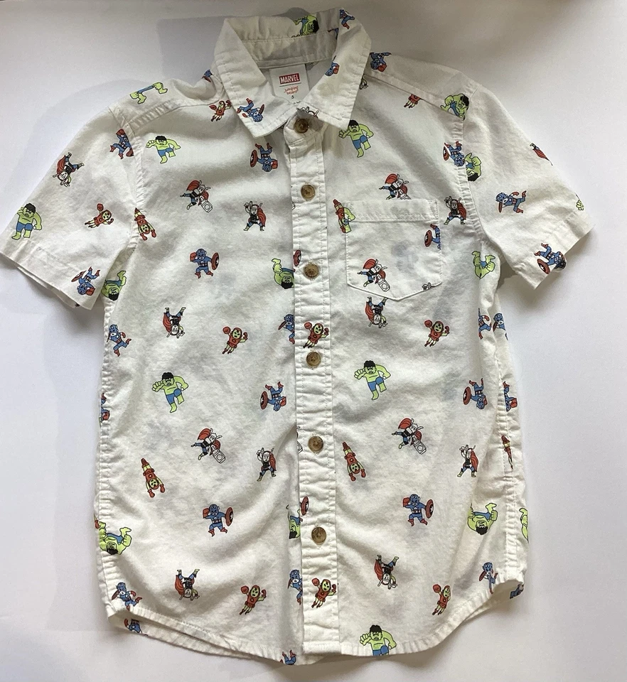 Camisa con botones Jumping Beans para niños Marvel Avengers manga corta marfil talla 5 Foto 3 de 4