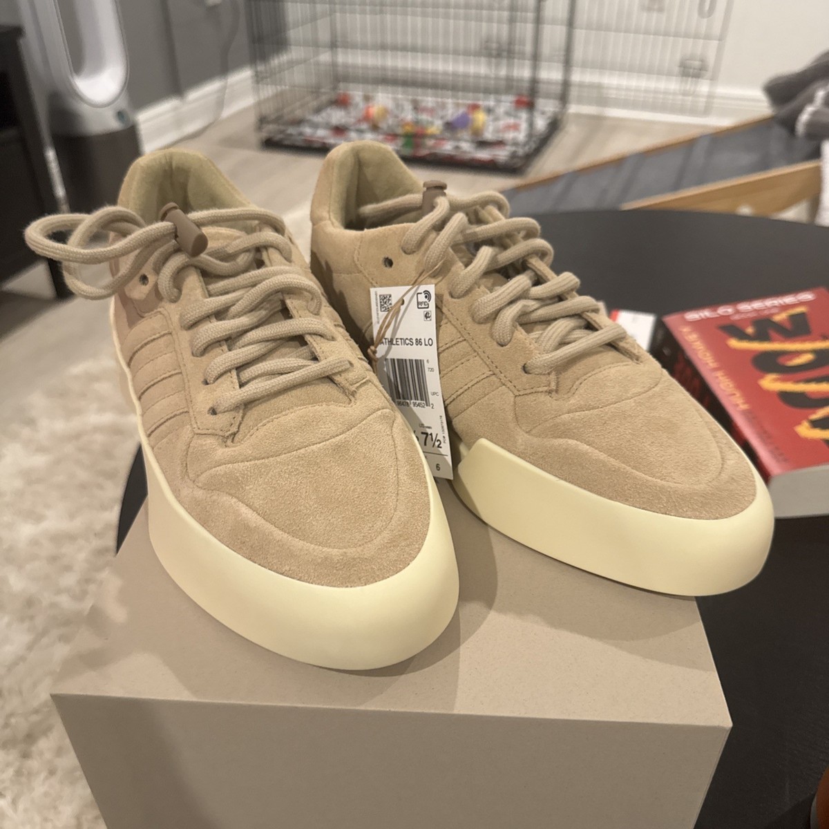 少量入荷 希少品 adidas FEAR OF GOD ATHLETICS TT s-l400.jpg