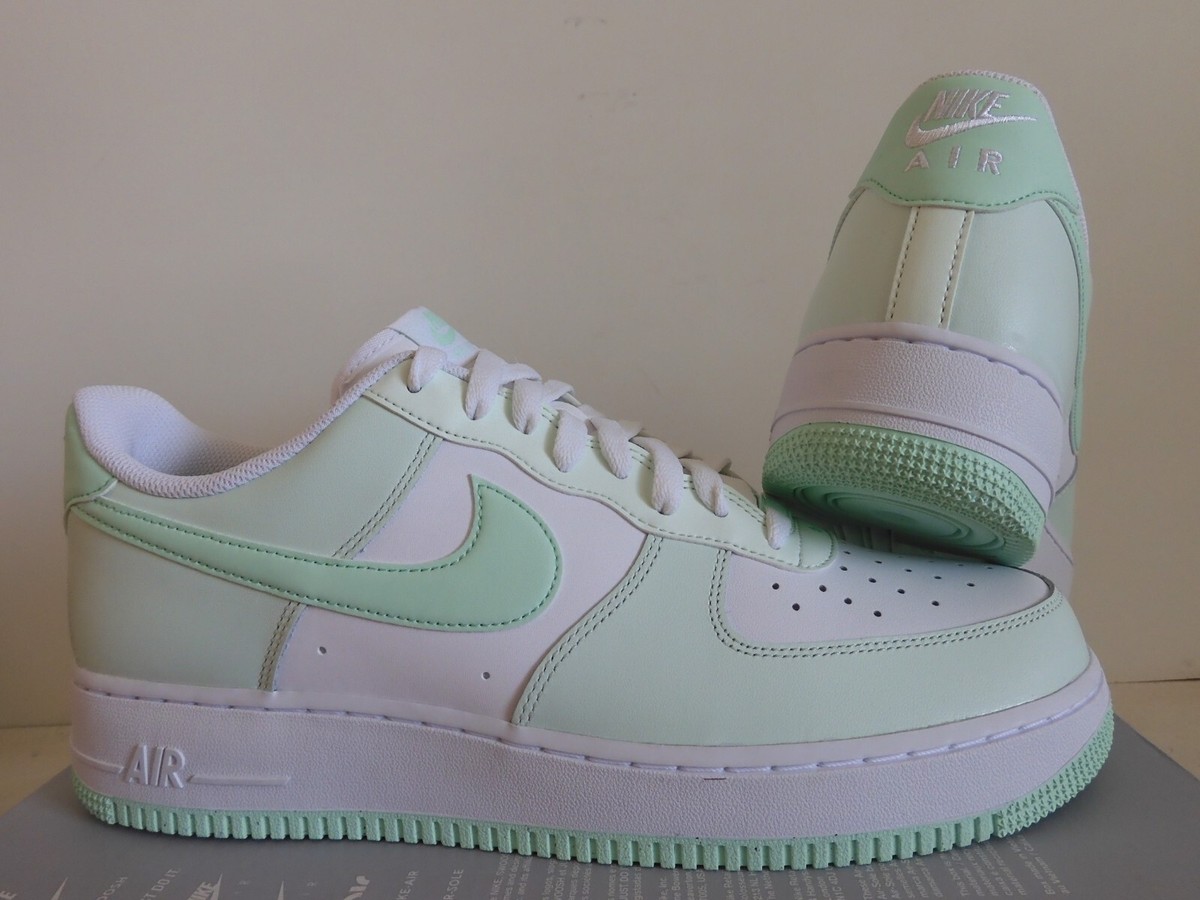 NIKE AIR FORCE 1 07 BARELY GREEN-MINT FOAM-WHITE SZ 12.5 [FZ4123