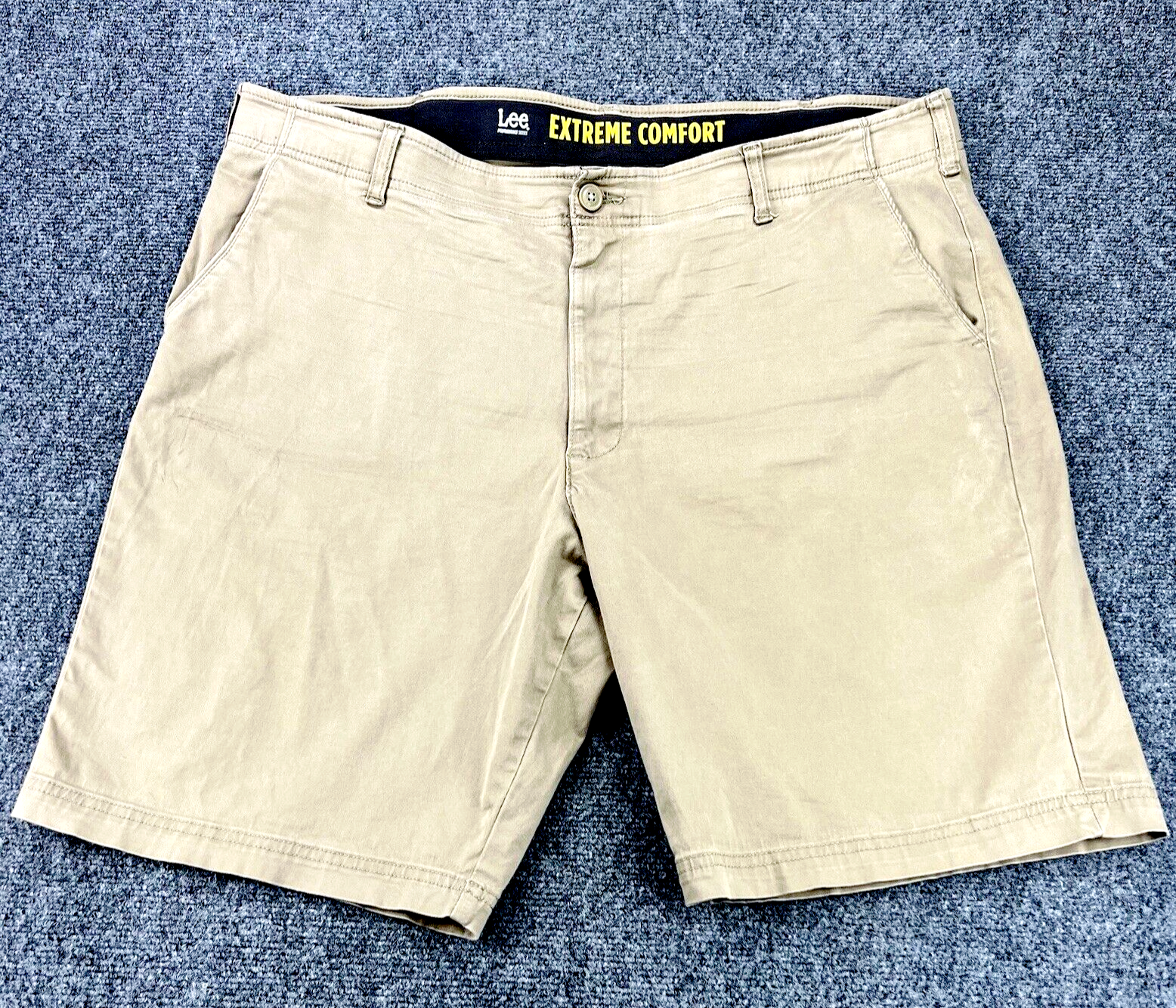 Lee Extreme Comfort Shorts Mens 42 Beige Canvas Performance Series Chino Wear