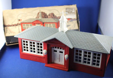Plasticville - O-O27 - SC-4 "School House" - COMPLETE Excellent Condition