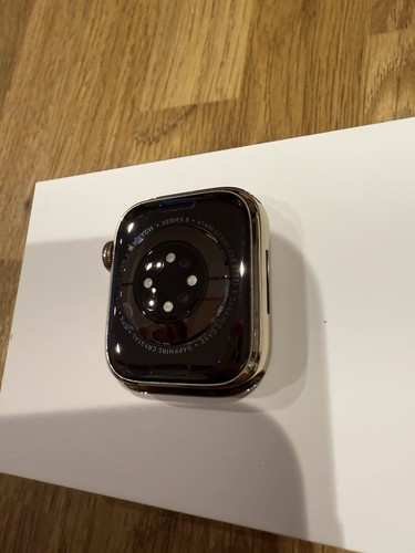 Apple Watch Series 9 41mm Stainless Steel Case Gold - Zdjęcie 5 z 11