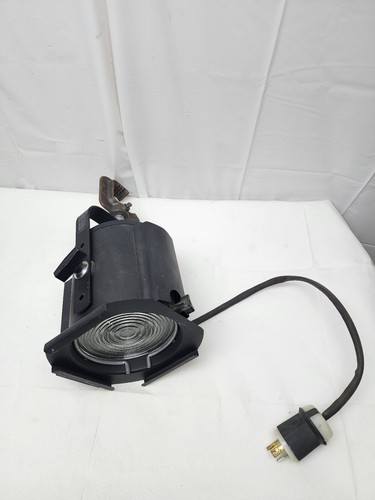ALTMAN 65Q 6" Fresnel Stage Studio Lighting Unit 120/240VAC, 50/60Hz - Picture 1 of 10