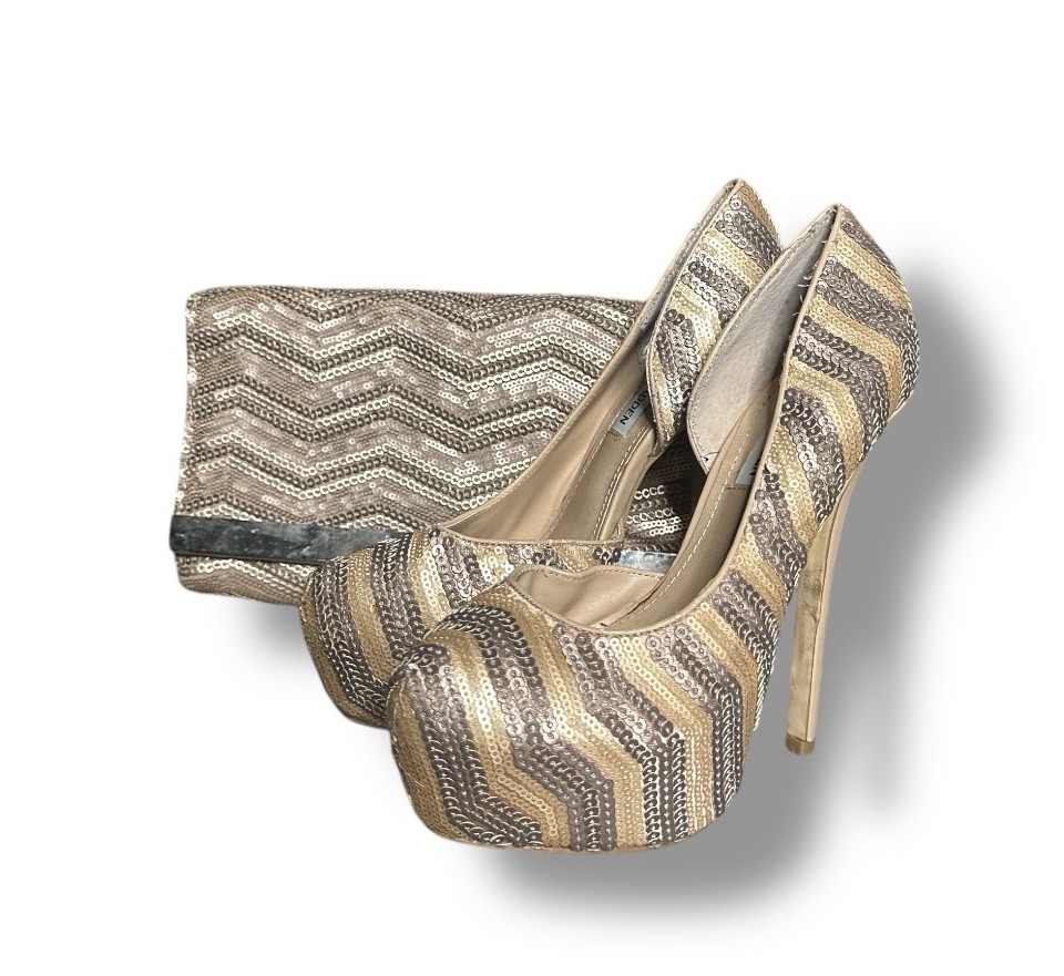 Steve Madden Disko Sequin Platform Pumps with Matching Clutch Size 7 Womens