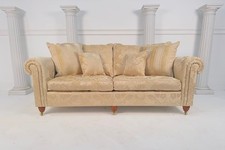 Immaculate Duresta Lowndes