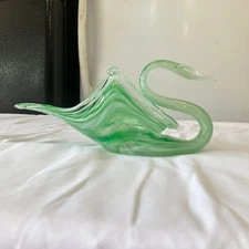 Green Swirl Art Glass Murano Style Swan Bowl Figurine Centerpiece Decor