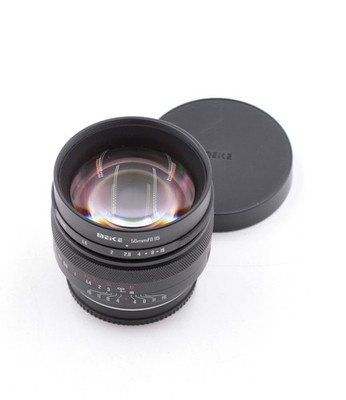 MEIKE 50mm F/0.95 LENS FOR FUJIFILM X-MOUNT CAMERAS