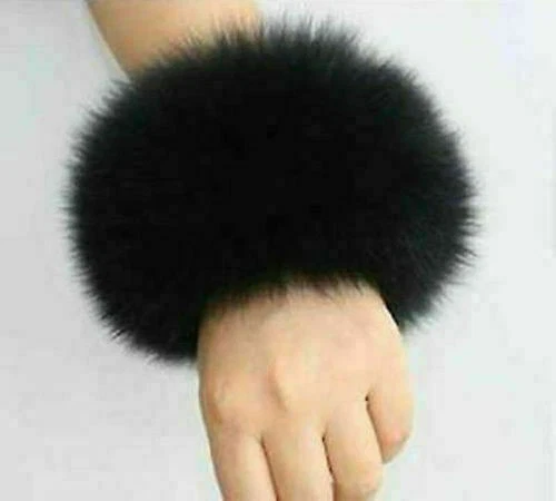 Women's Wristbands, A Pair Of Real Fox Fur Cuffs, Wrist Wristbands Fur Cuffs New - Image 4 of 4