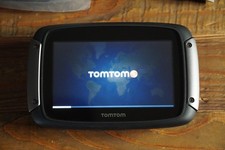 Tomtom Rider 550 GPS Lifetime Map Updates including universal mount