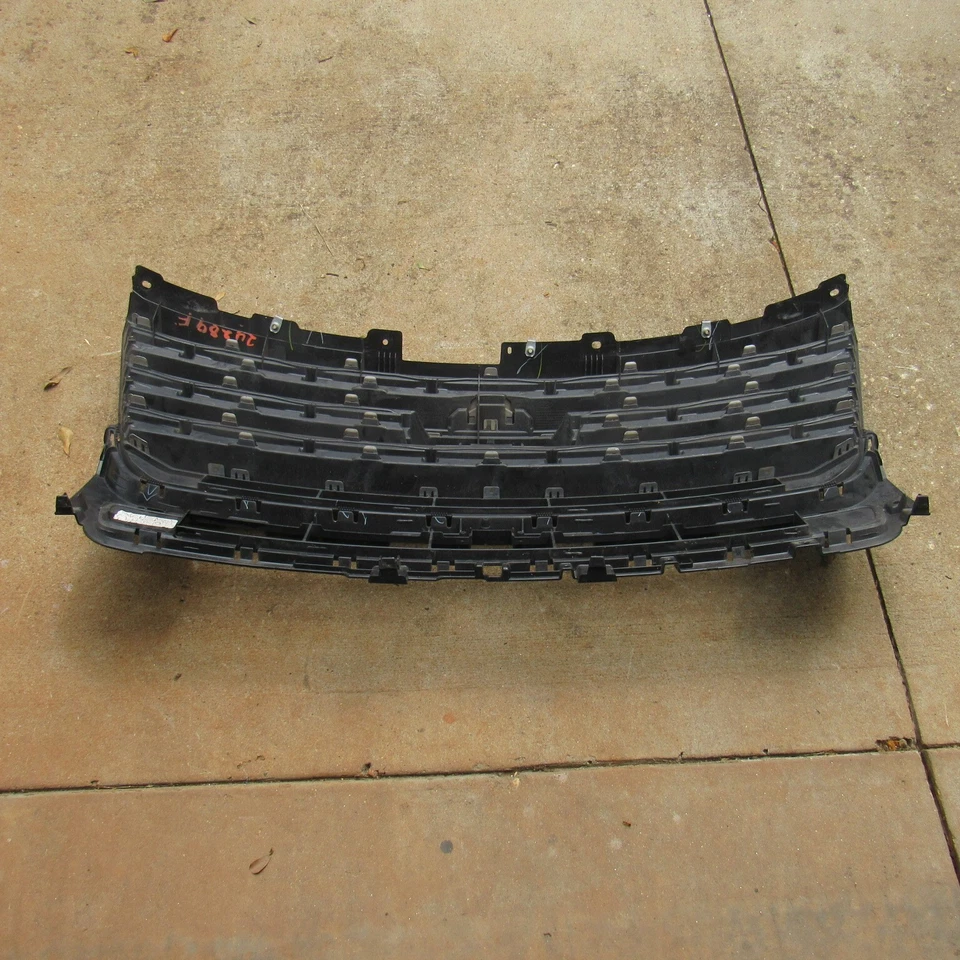 Ford Explorer 2016 2017 radiador delantero parrilla OEM FB53-8150-ABW Foto 3 de 4