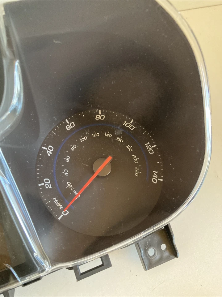 Chevrolet Orlando Speedometer Instrument Taho 688014257 Genuine 2.0Vcdi 2011 - Image 3 of 4