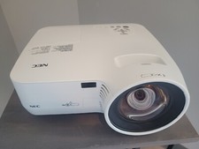 NEC NP500WS WXGA PROJECTOR 3LC 3-CHIP 2100 LUMENS DVI VGA SHORT THROW