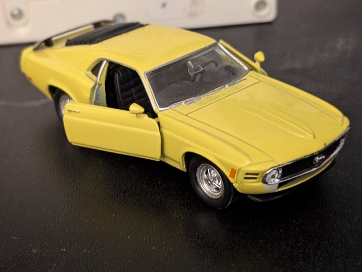TIMELESS 1970 FORD MUSTANG WELLY 9767 CANARY YELLOW FRONT DOORS
