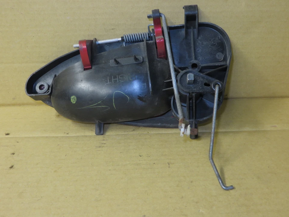 Mercury Cougar 99-02 1999-2002 внешняя дверная ручка и ободок без ключа пассажирский под правую руку - Изображение 3 из 3